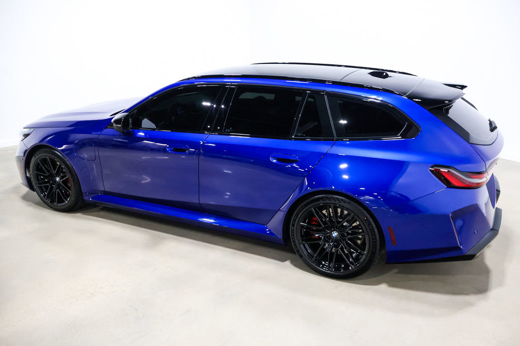 Used 2025 BMW M5 Touring image 23