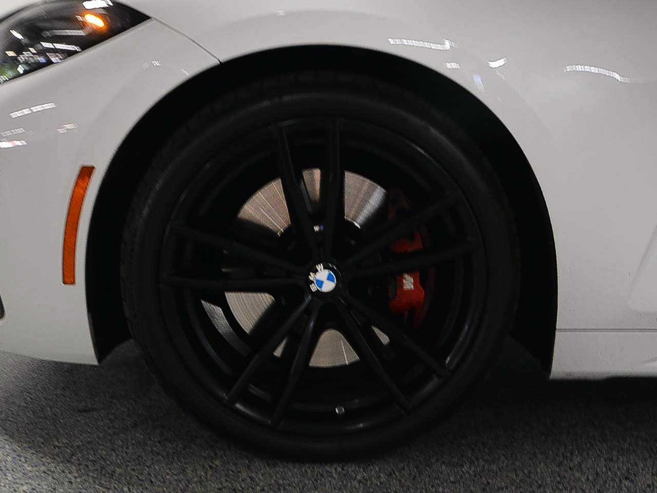 Used 2024 BMW M440i Convertible w/ Premium Package RWD image 9