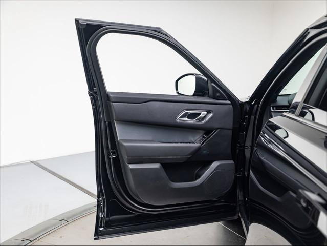 Used 2023 Land Rover Range Rover Velar R-Dynamic S AWD/4WD image 24