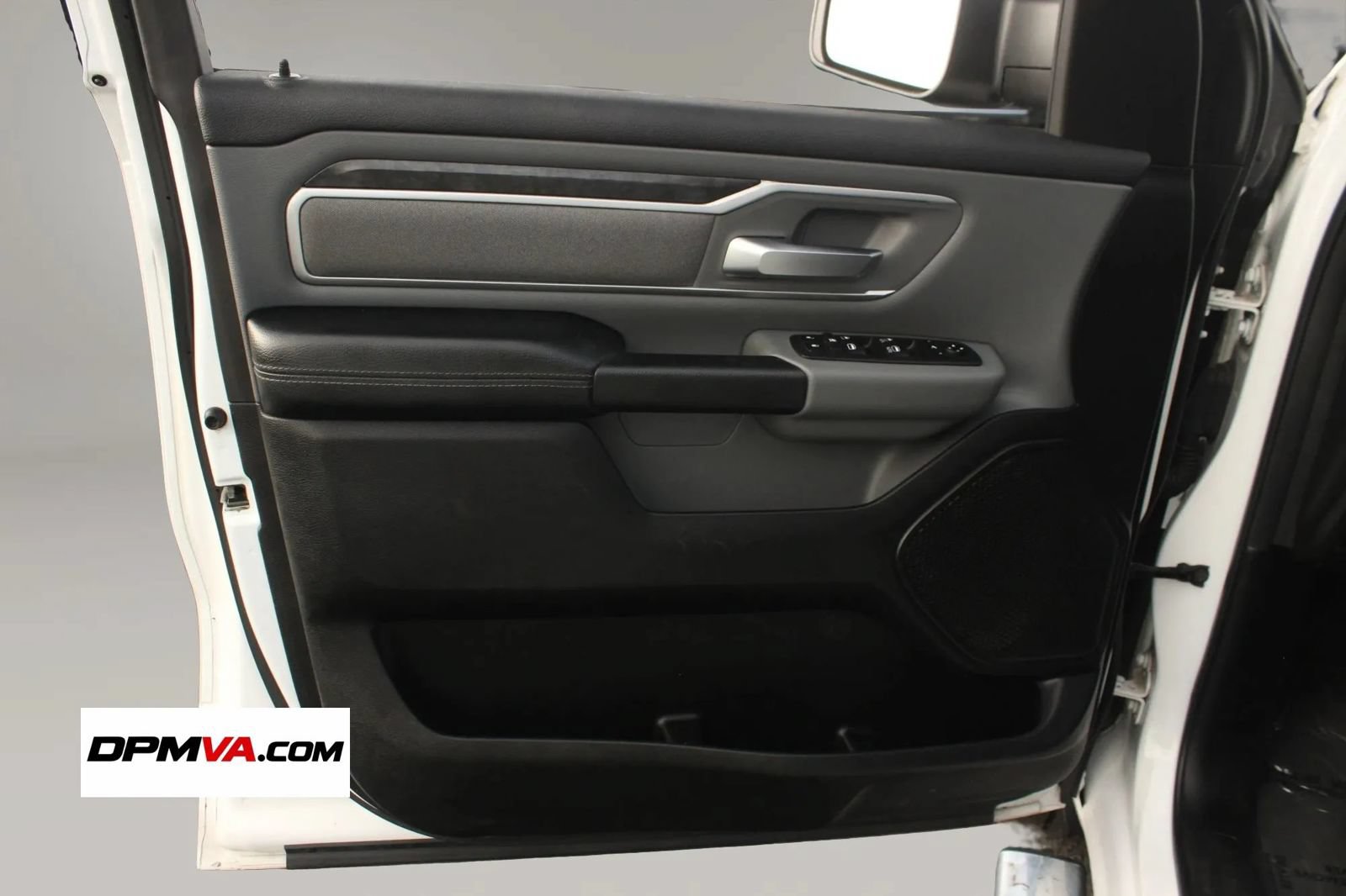 Used 2019 RAM 1500 Big Horn AWD/4WD image 14