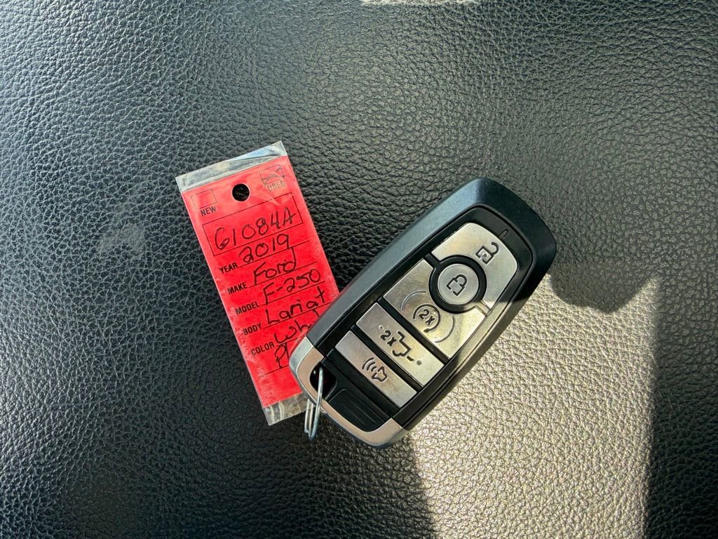 Used 2019 Ford F250 Lariat AWD/4WD image 10