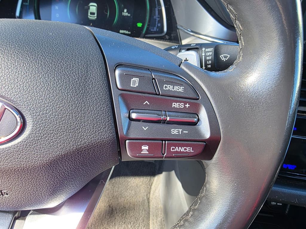Used 2020 Hyundai Ioniq SEL image 18