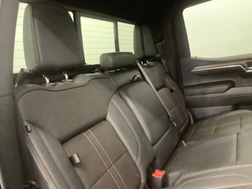 Used 2022 Chevrolet Silverado 1500 High Country w/ High Country Premium Package AWD/4WD image 31