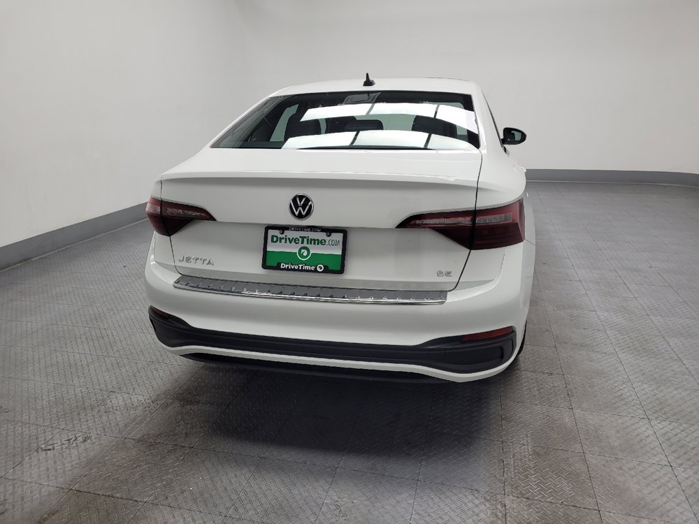 Used 2024 Volkswagen Jetta SE w/ Panoramic Sunroof Package image 7