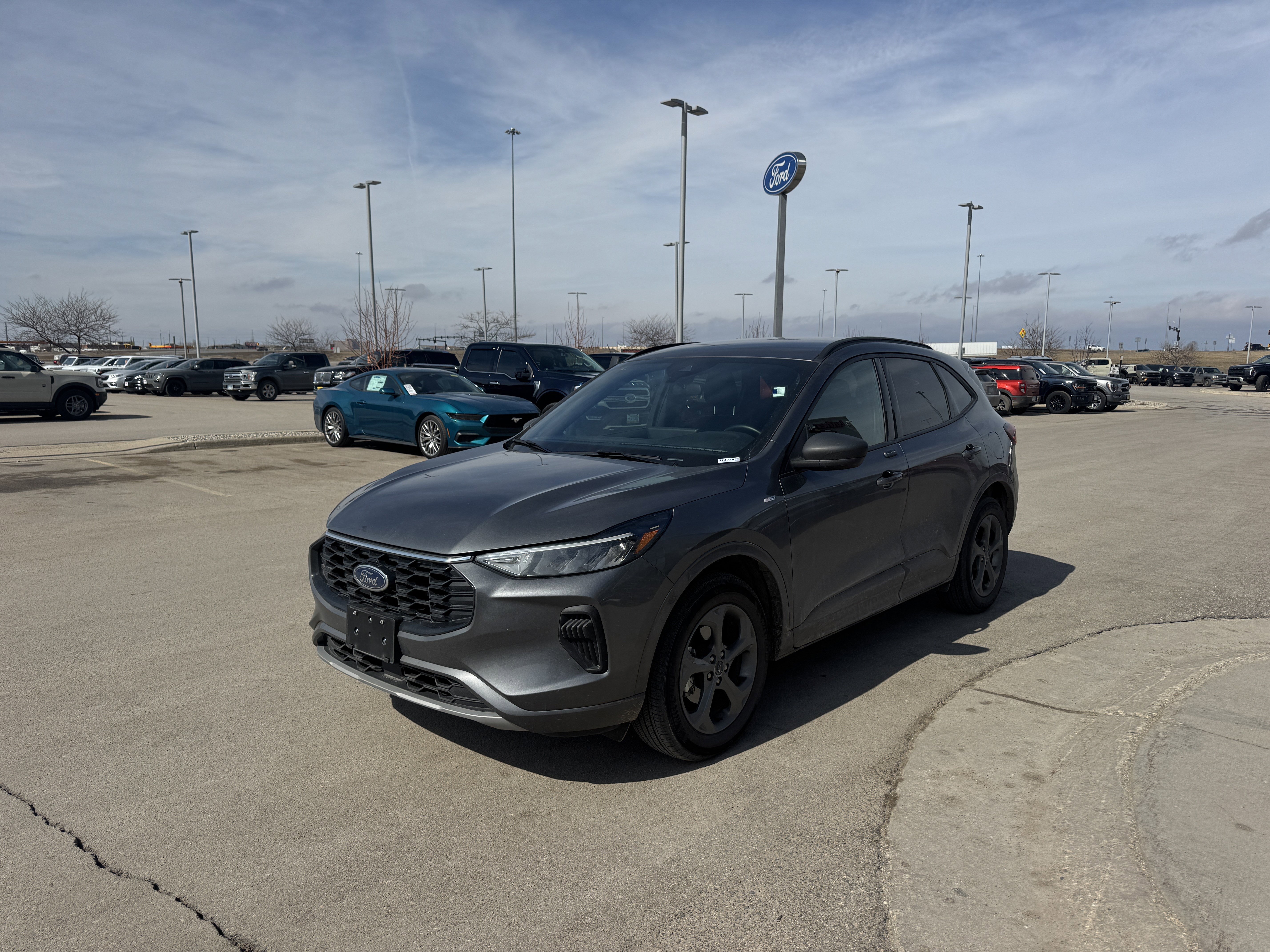 Used 2024 Ford Escape ST-Line w/ Tech Pack #1 video 2