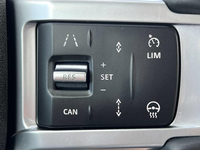 Used 2024 Land Rover Discovery S AWD/4WD image 23