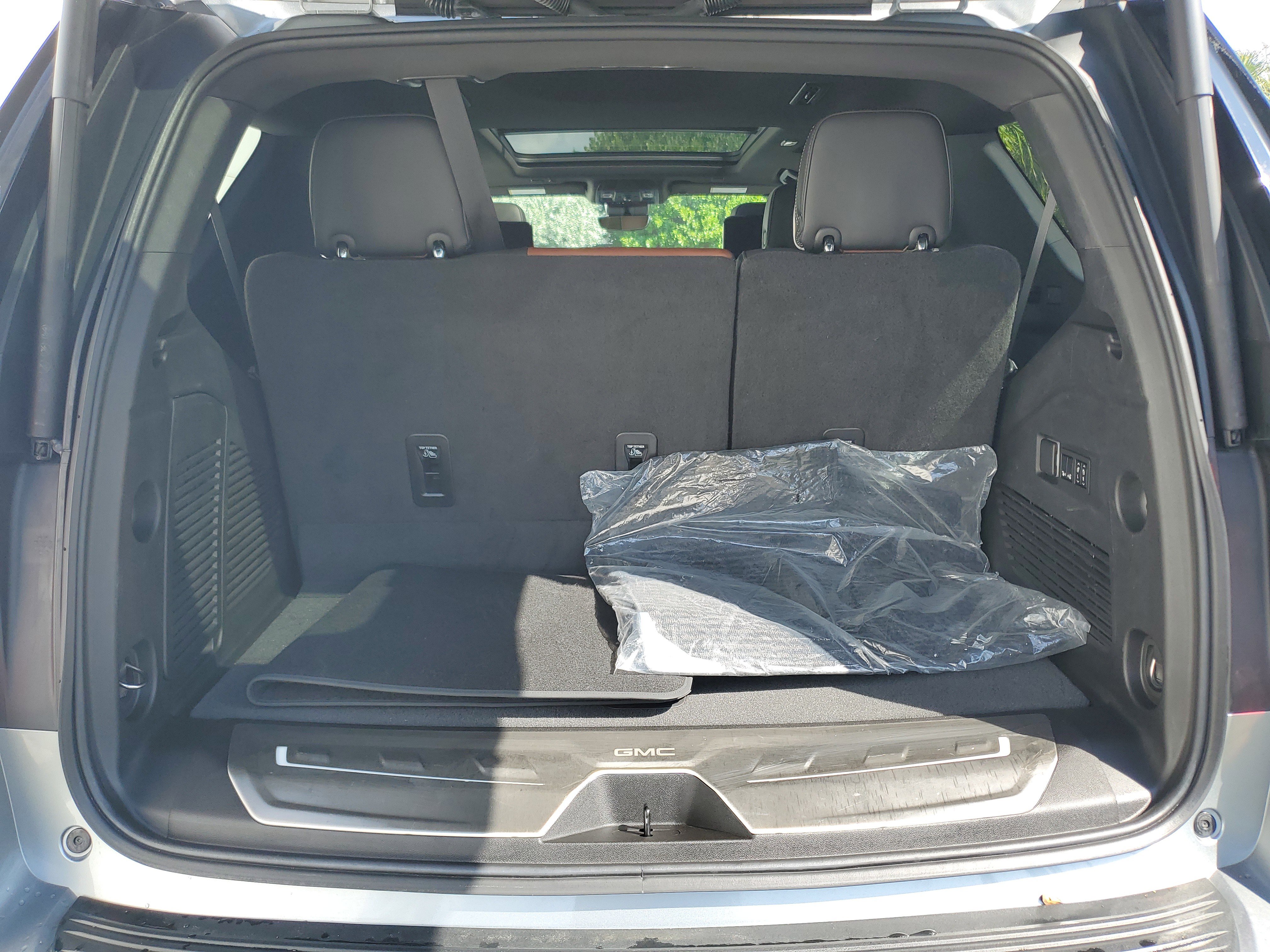 Certified 2023 GMC Yukon Denali Ultimate image 9