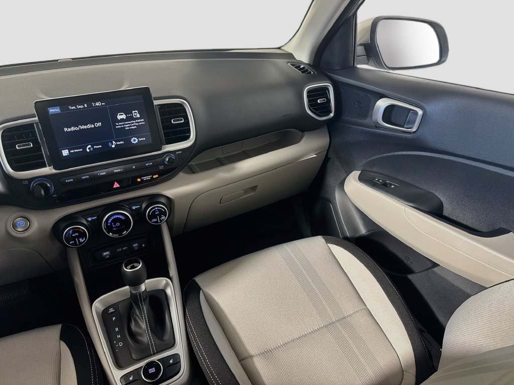 New 2026 Hyundai Venue SEL FWD image 24