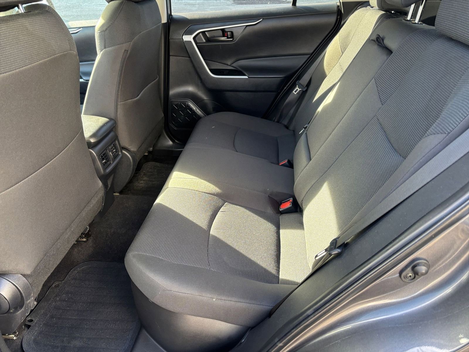 Used 2025 Toyota RAV4 LE image 22