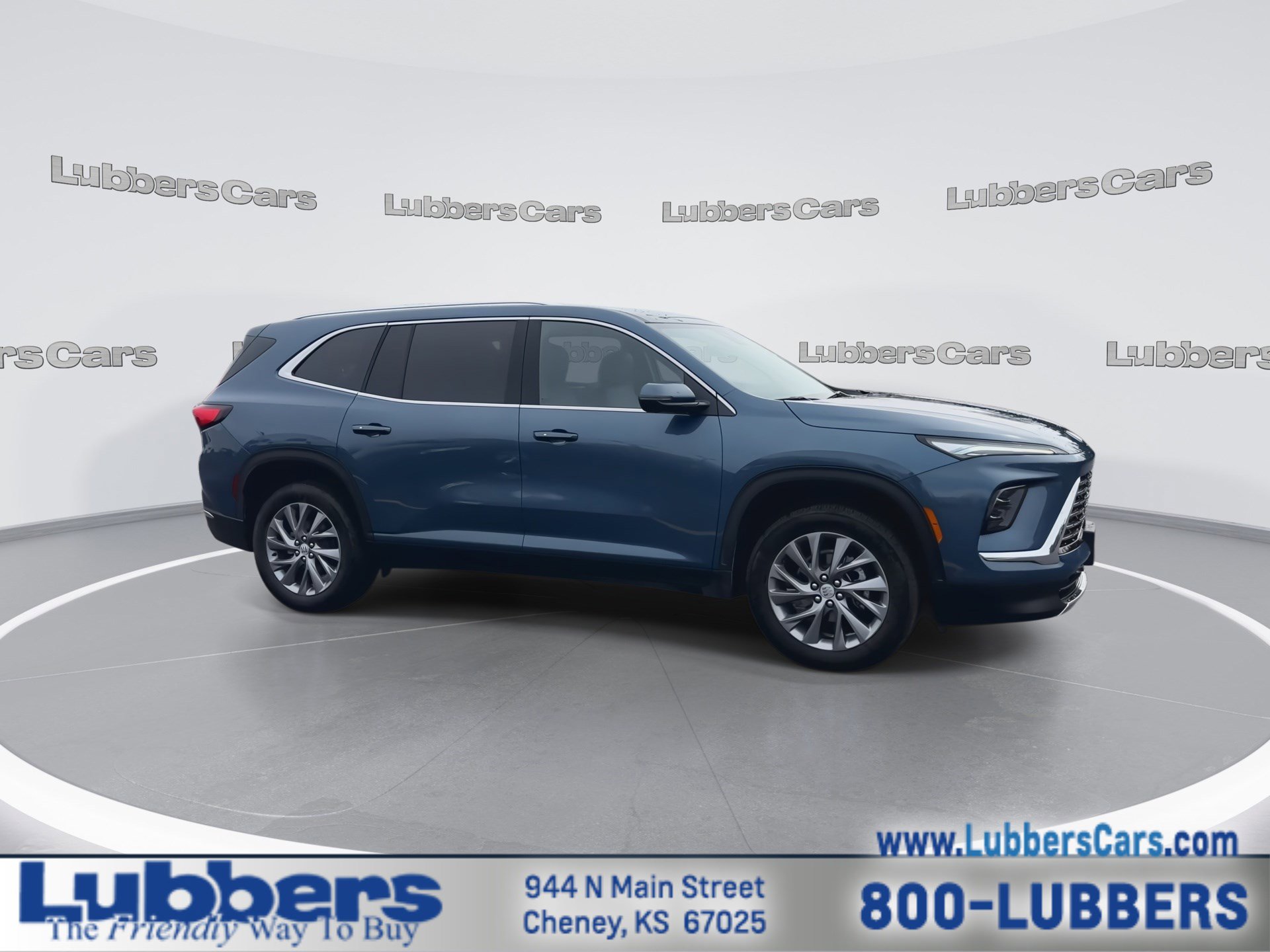 Used 2025 Buick Enclave Preferred image 2