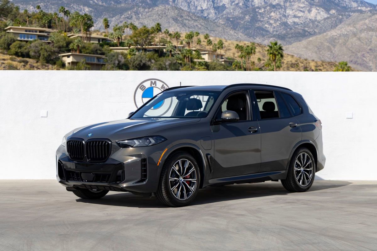New 2026 BMW X5 xDrive50e