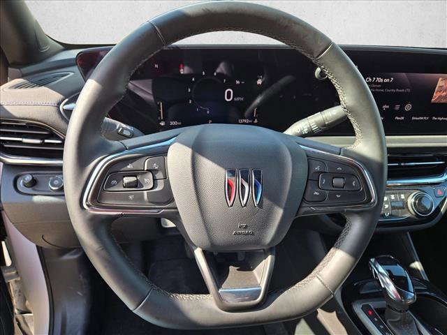 Used 2025 Buick Envista Sport Touring FWD image 13