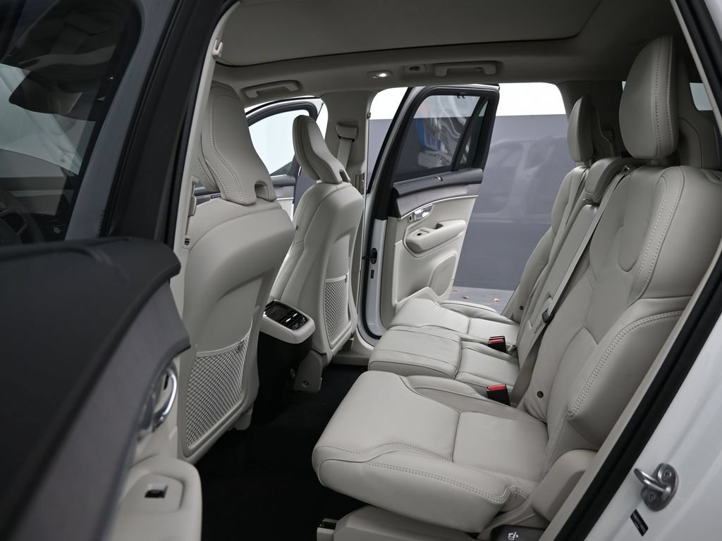 New 2026 Volvo XC90 B6 Ultra w/ Protection Package Premier AWD/4WD image 21