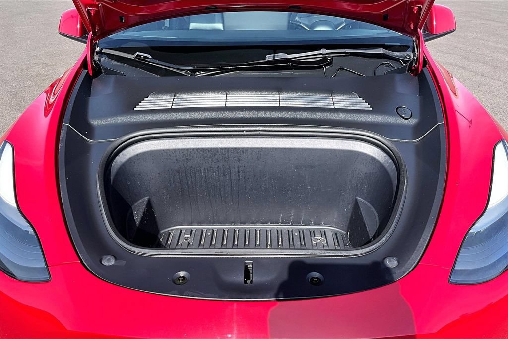 Used 2022 Tesla Model Y Long Range AWD/4WD image 10