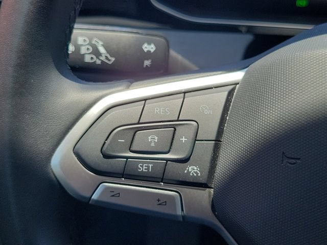 Used 2025 Volkswagen Jetta SE FWD image 21