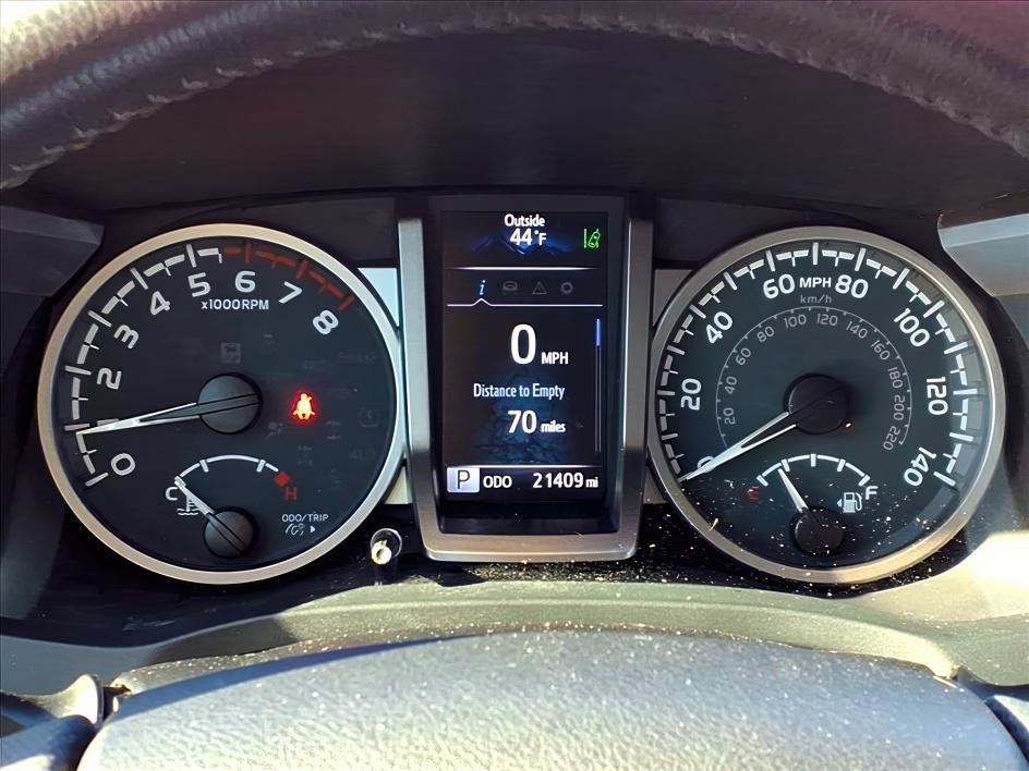 Certified 2023 Toyota Tacoma SR5 image 24