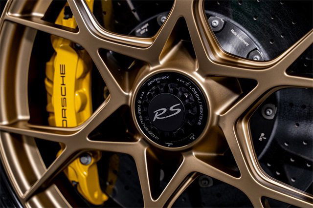 Used 2025 Porsche 718 Cayman GT4 RS image 9