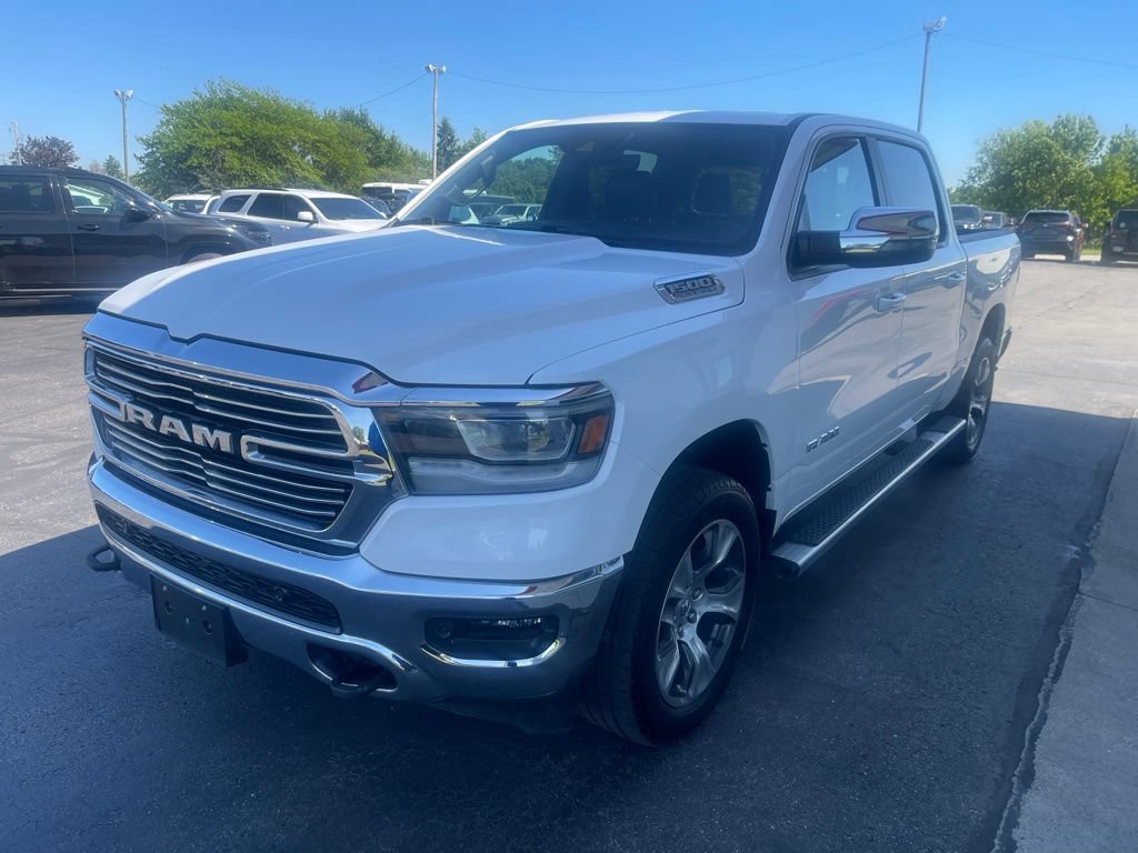 Used 2023 RAM 1500 Laramie AWD/4WD image 2