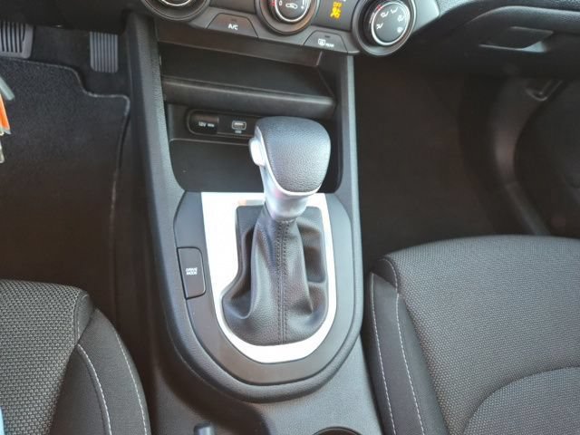 Used 2024 Kia Forte LXS w/ LXS Technology Package FWD image 22