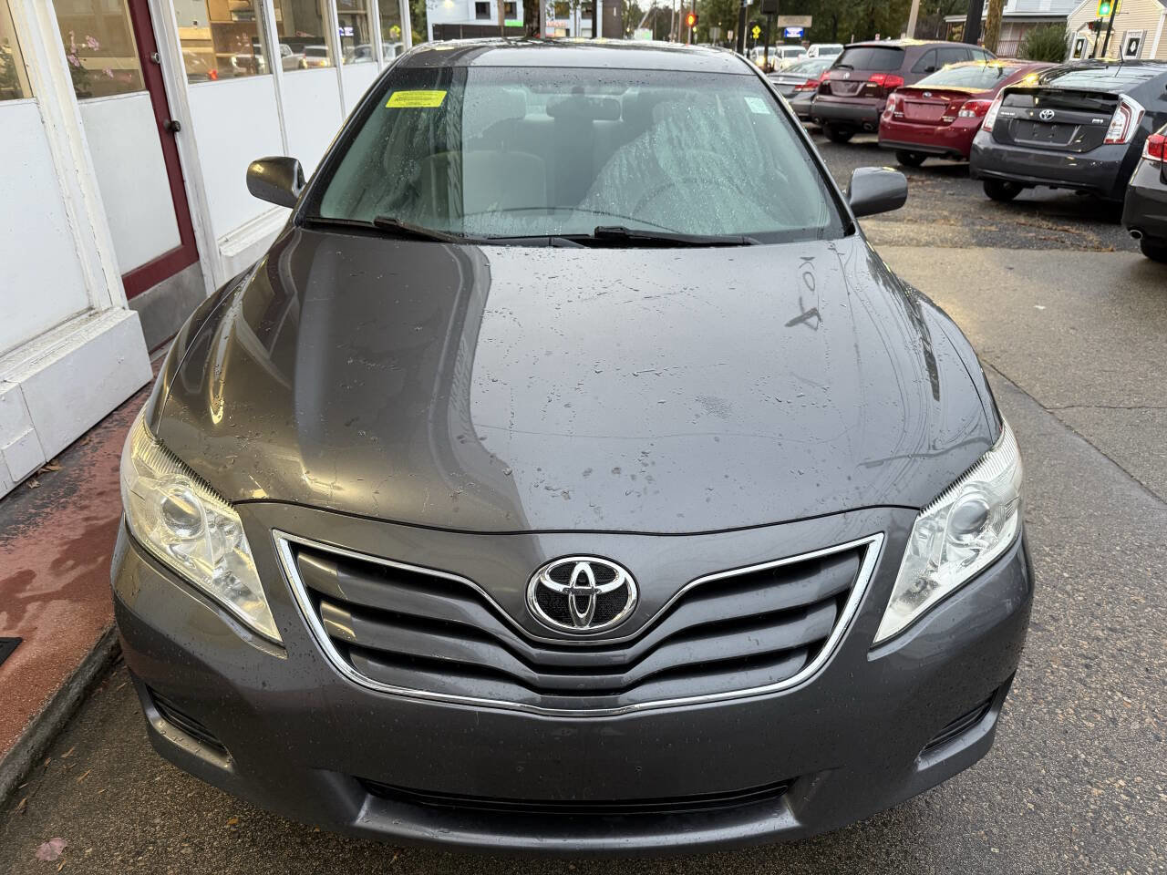 Used 2011 Toyota Camry LE w/ LE Extra-Value Pkg image 7