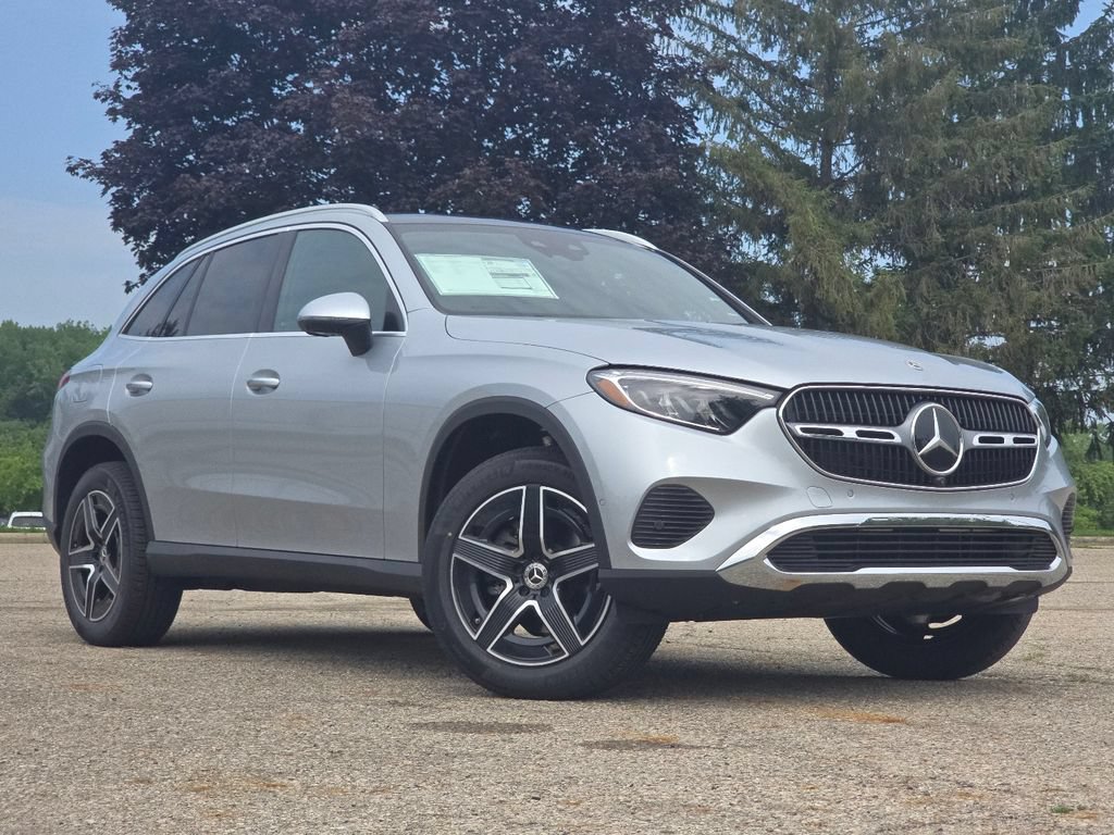 New 2026 Mercedes-Benz GLC 300 4MATIC image 2