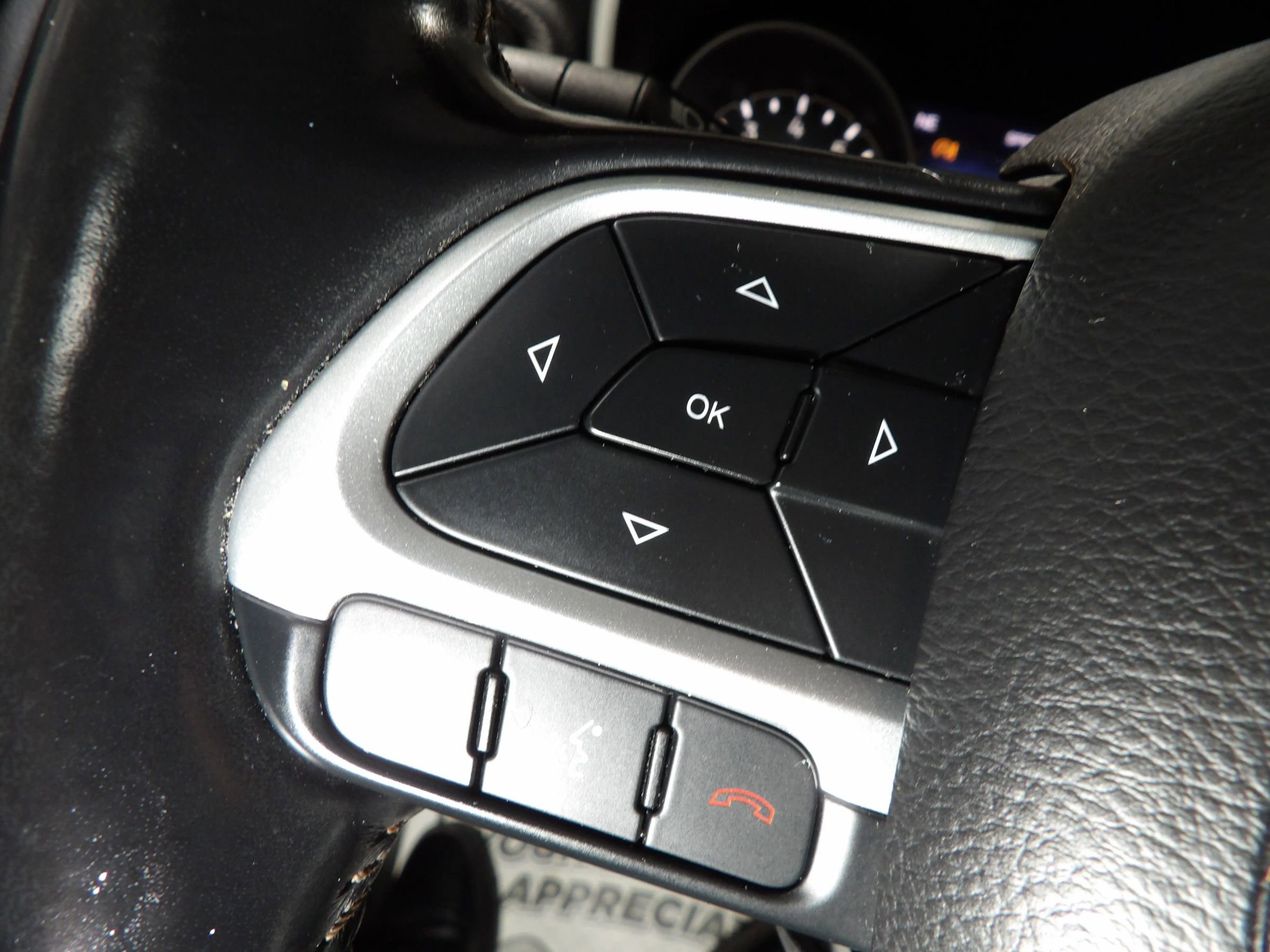 Used 2020 Jeep Compass Limited FWD image 18