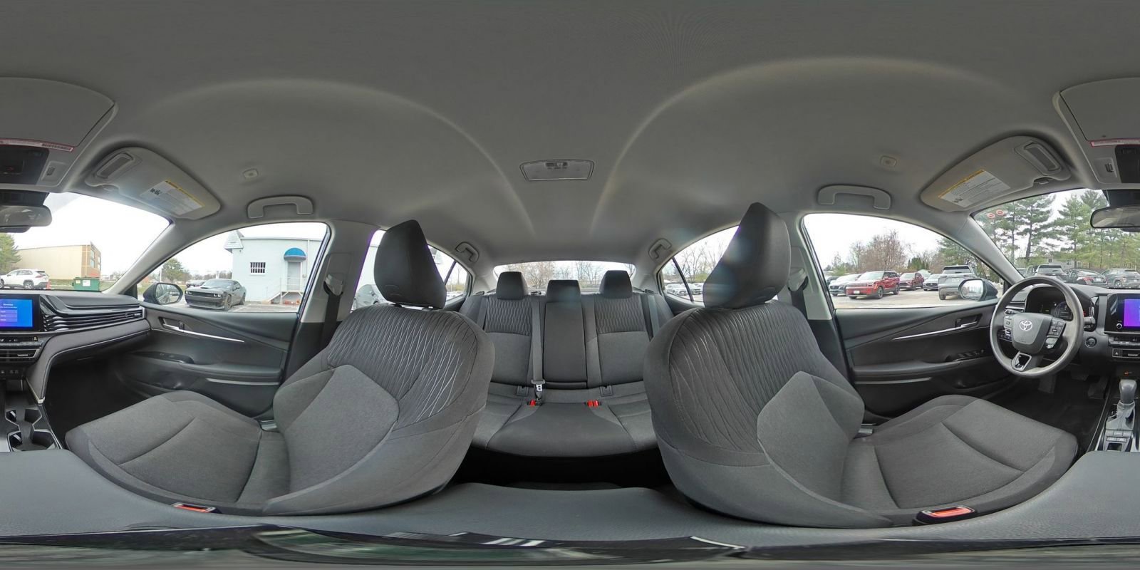 Used 2025 Toyota Camry LE image 40