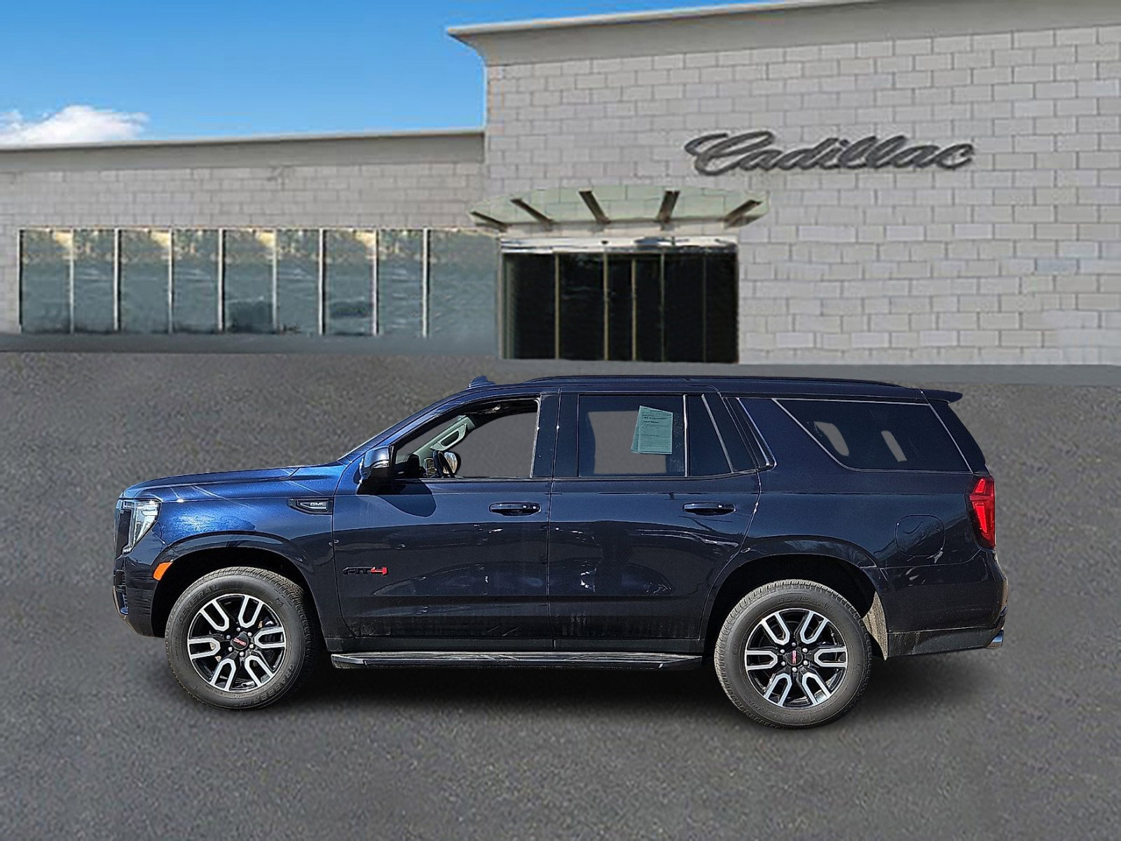 Used 2022 GMC Yukon AT4 image 7