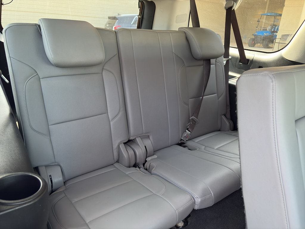 Used 2020 Chevrolet Suburban LT RWD image 16