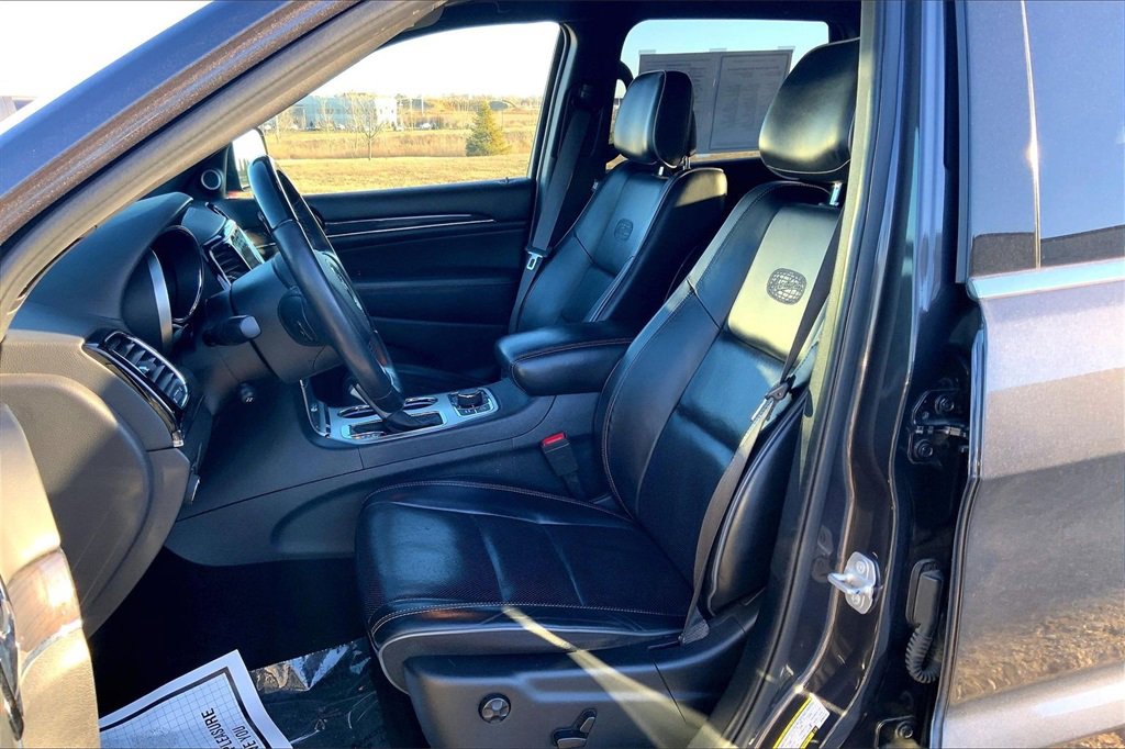 Used 2019 Jeep Grand Cherokee Overland image 9