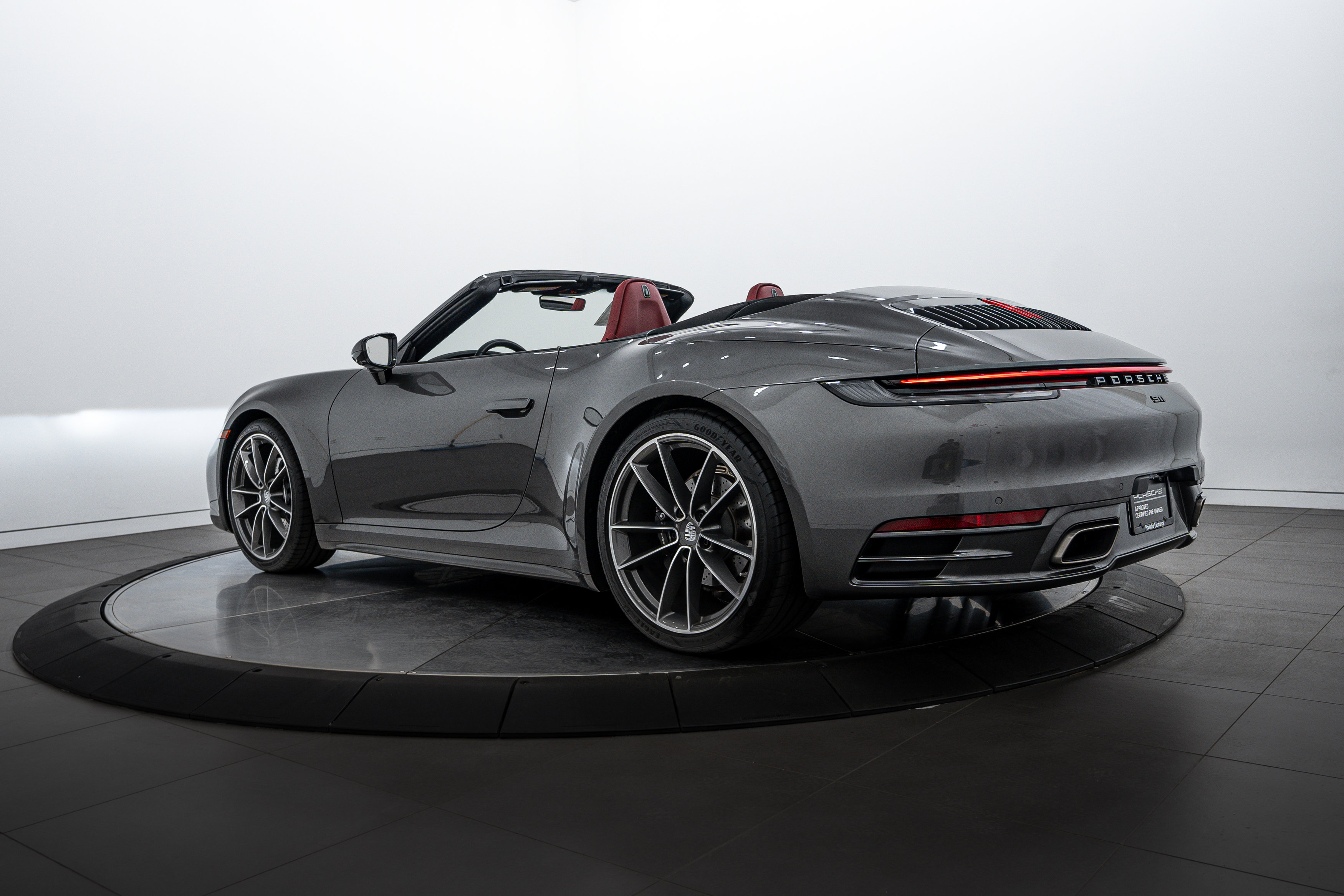 Certified 2024 Porsche 911 Carrera image 3