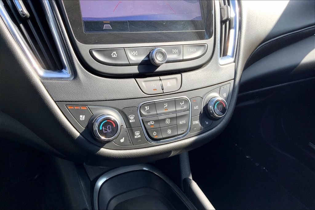 Used 2023 Chevrolet Malibu LT FWD image 30