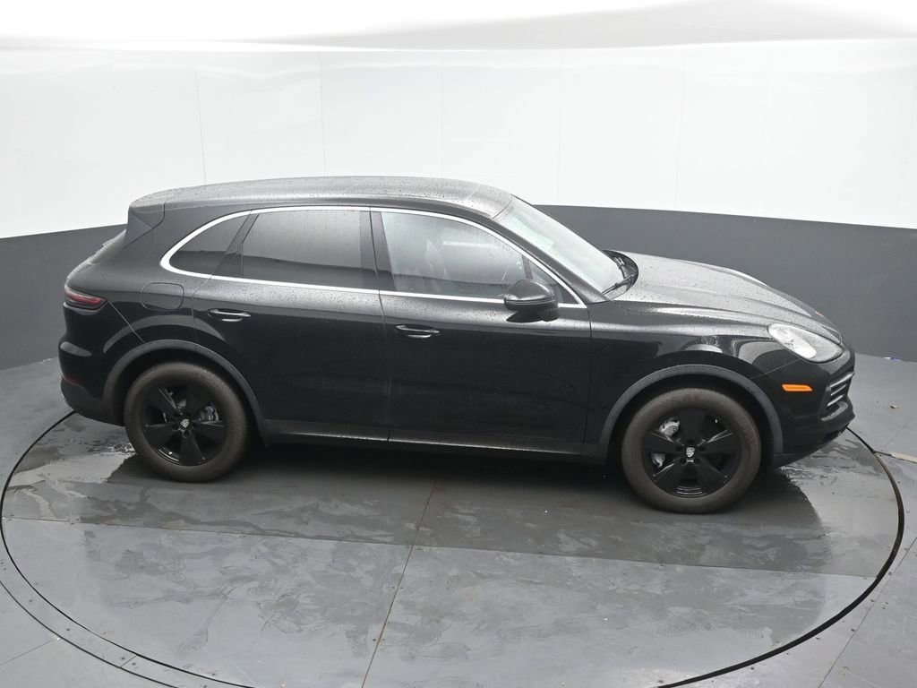 Used 2022 Porsche Cayenne AWD/4WD image 33