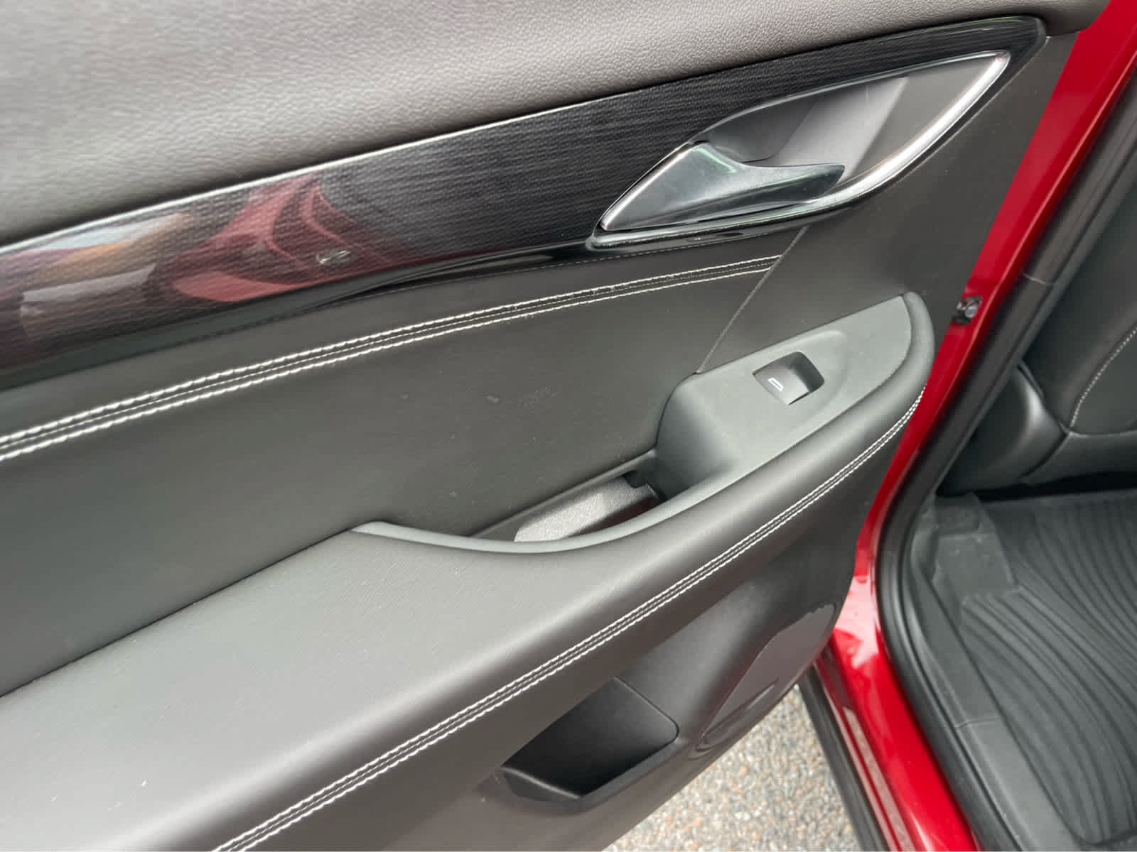 Used 2022 Buick Envision Preferred FWD image 23