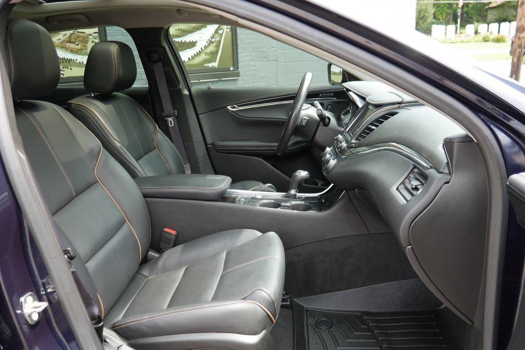 Used 2017 Chevrolet Impala Premier w/ Enhanced Convenience Package FWD image 9