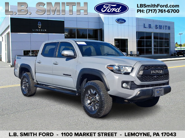 Used 2019 Toyota Tacoma TRD Off-Road AWD/4WD image 1