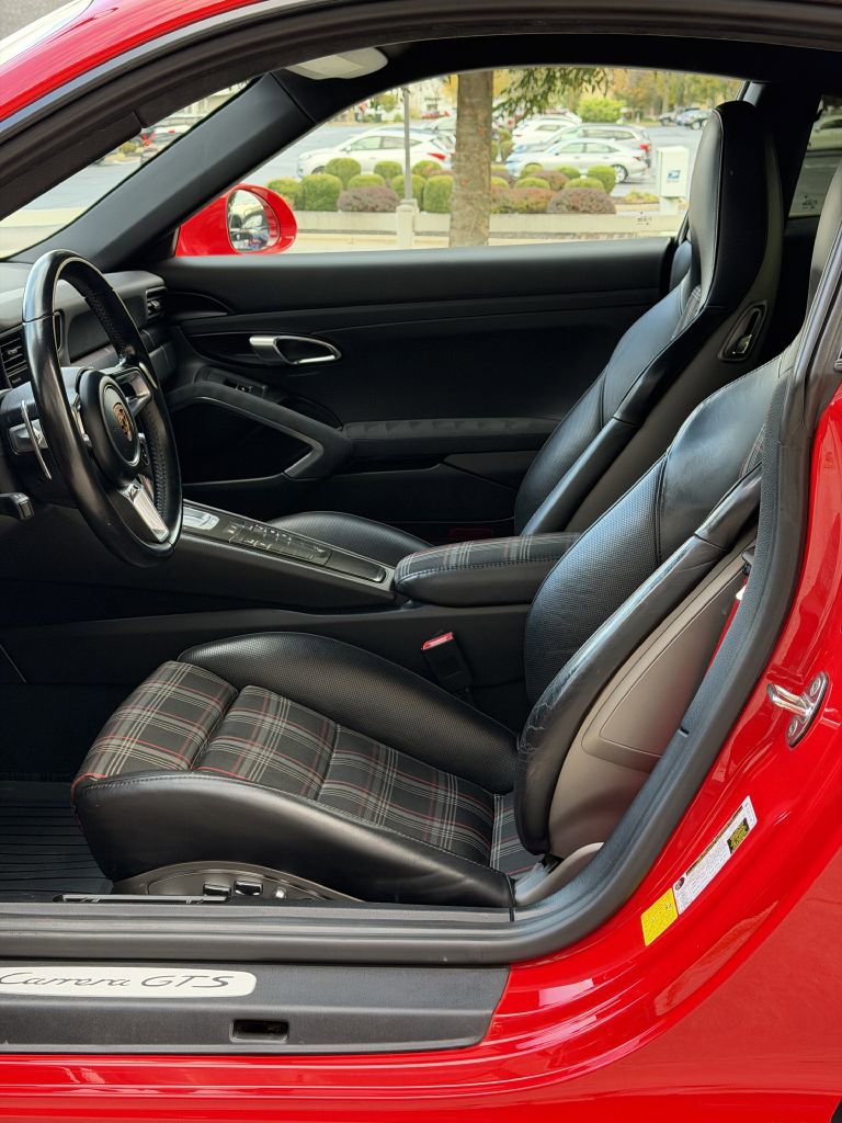 Used 2018 Porsche 911 Carrera GTS image 21