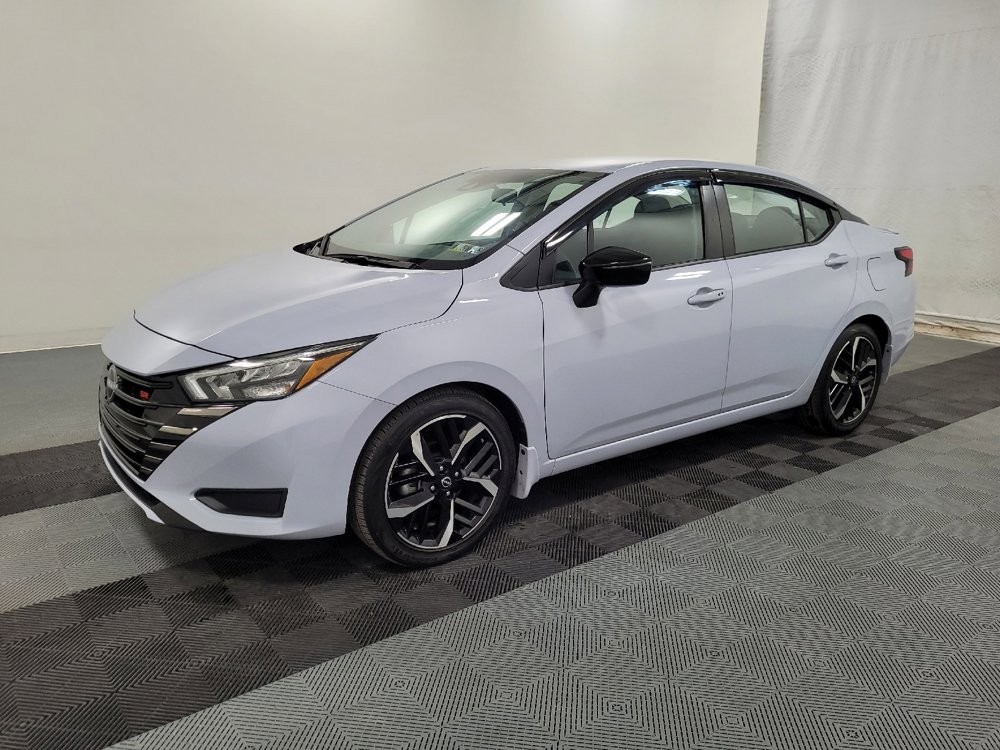 Used 2023 Nissan Versa SR w/ Trunk Package image 2