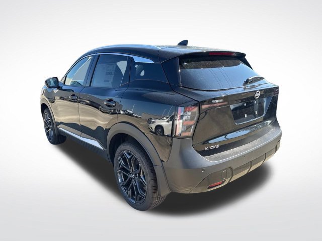 New 2027 Nissan Kicks SR FWD image 7