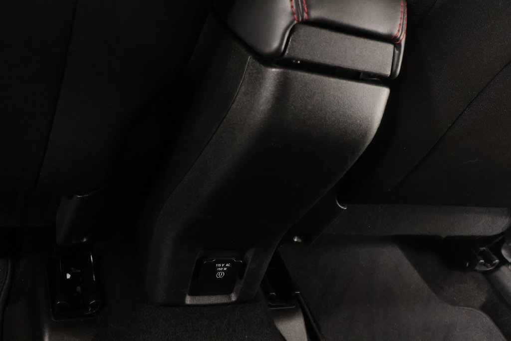 Used 2015 Jeep Renegade Trailhawk AWD/4WD image 23
