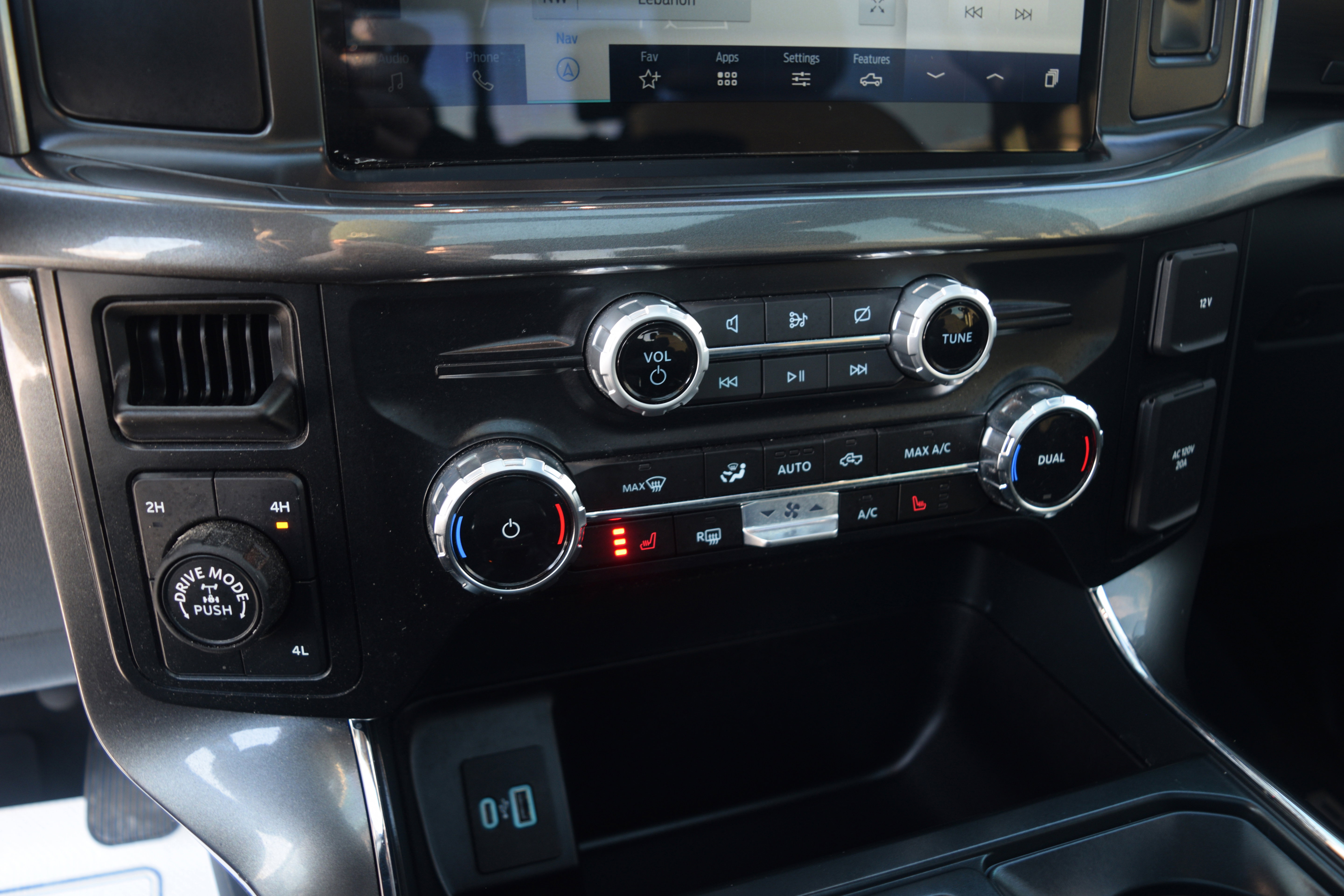 Used 2023 Ford F150 XLT w/ Equipment Group 302A High image 11