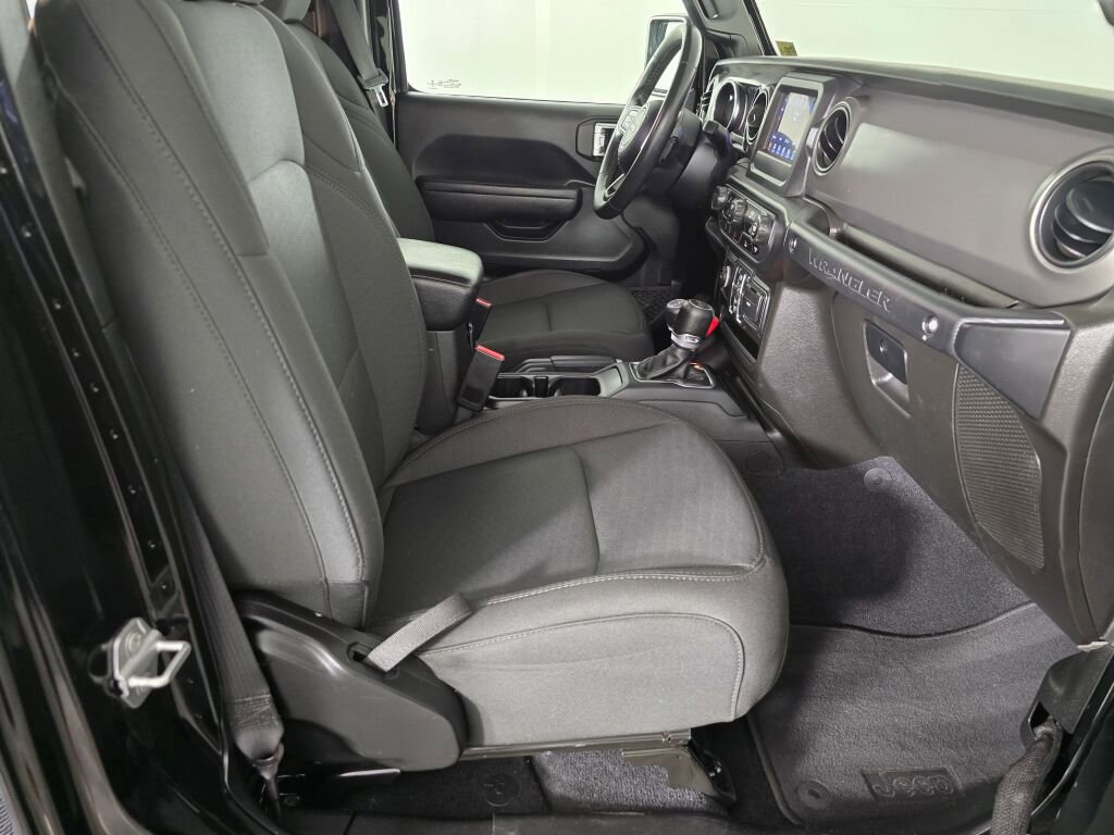 Used 2022 Jeep Wrangler Unlimited Sport image 41