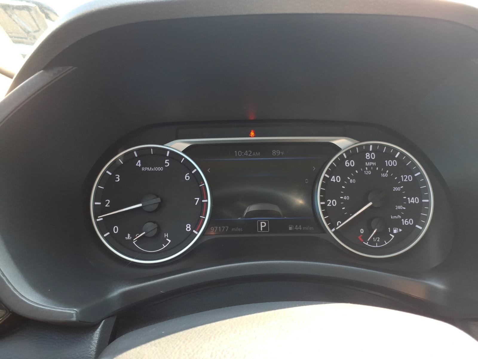 Used 2022 Nissan Sentra SR w/ Electronics Package FWD image 12