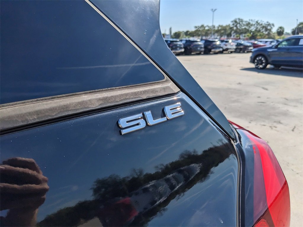 Used 2018 GMC Terrain SLE image 12