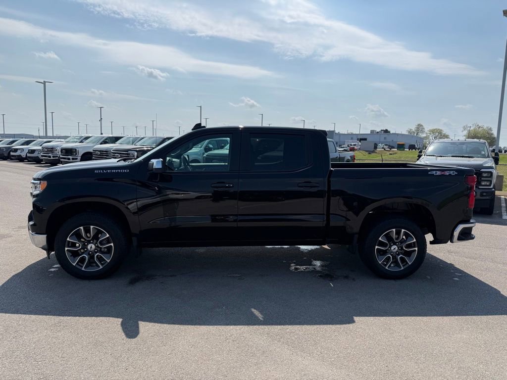 Used 2024 Chevrolet Silverado 1500 LT image 23