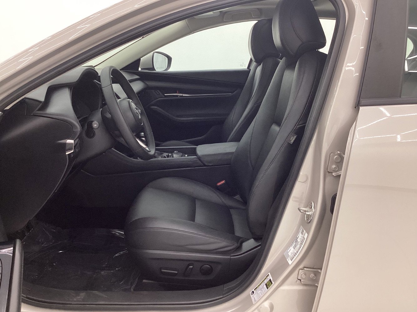 Used 2022 MAZDA MAZDA3 s image 14