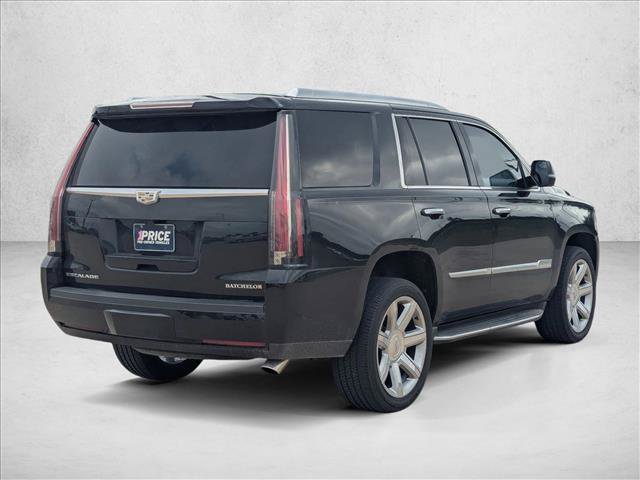 Used 2017 Cadillac Escalade Luxury RWD image 4