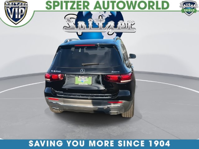 Used 2023 Mercedes-Benz GLB 250 4MATIC w/ Premium Package image 13