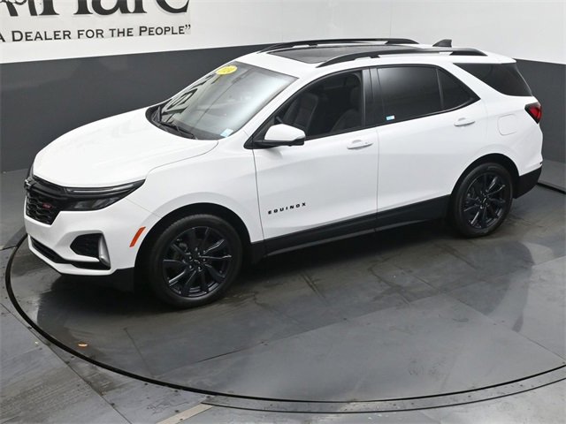 Used 2024 Chevrolet Equinox RS w/ RS Leather Package image 43