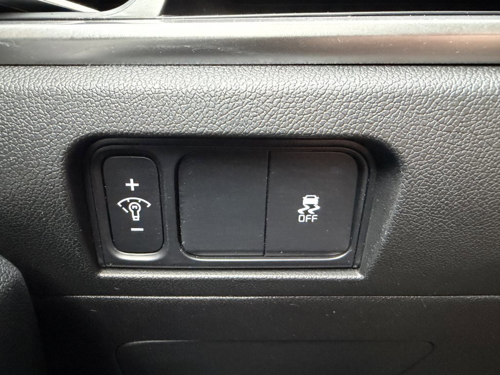 Used 2024 Kia Sorento S w/ Panoramic Sunroof Package image 29